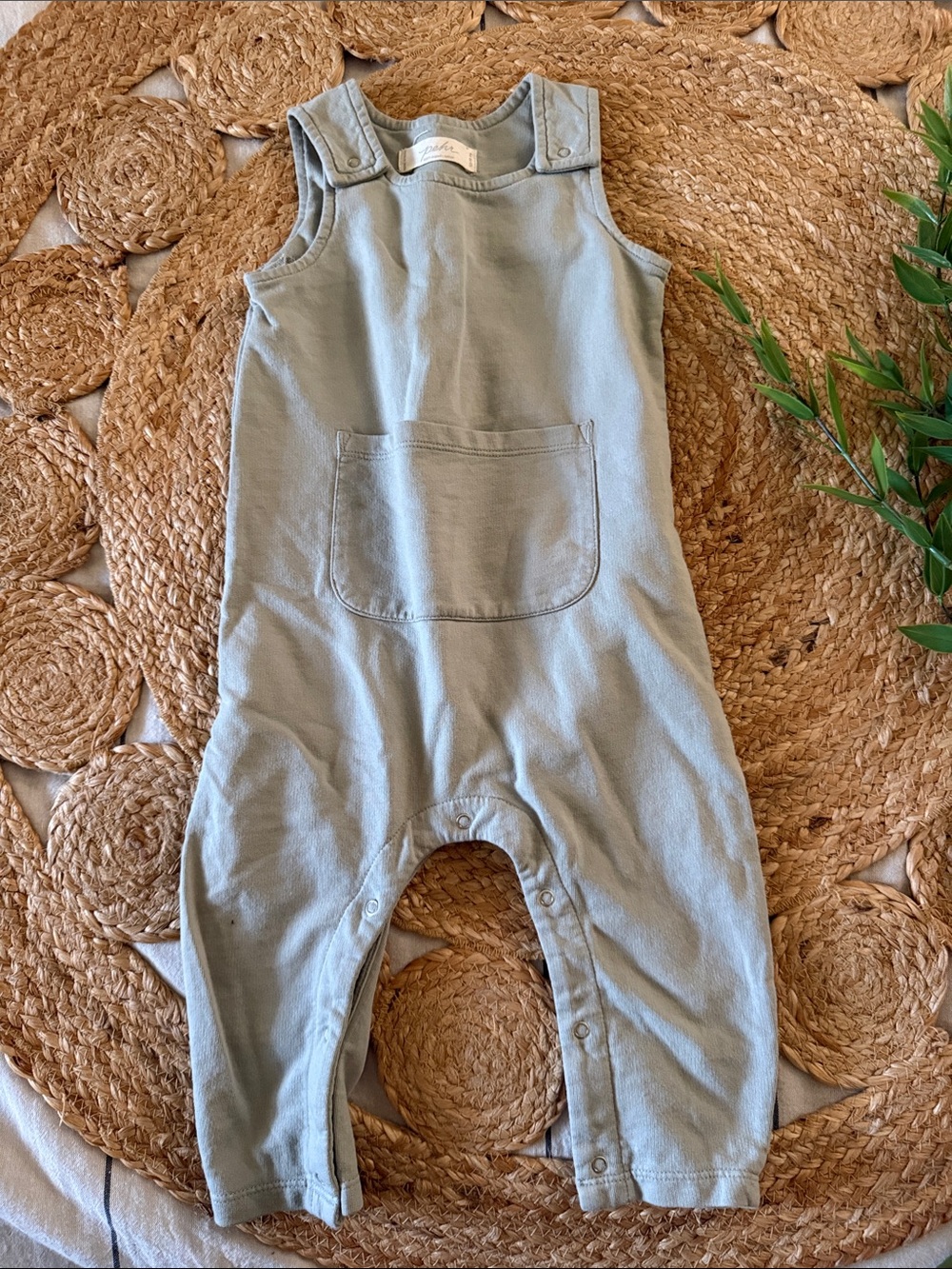 Pehr Unisex 100% Organic Cotton Sage Green Baby Romper with Front Pocket. 12-18m